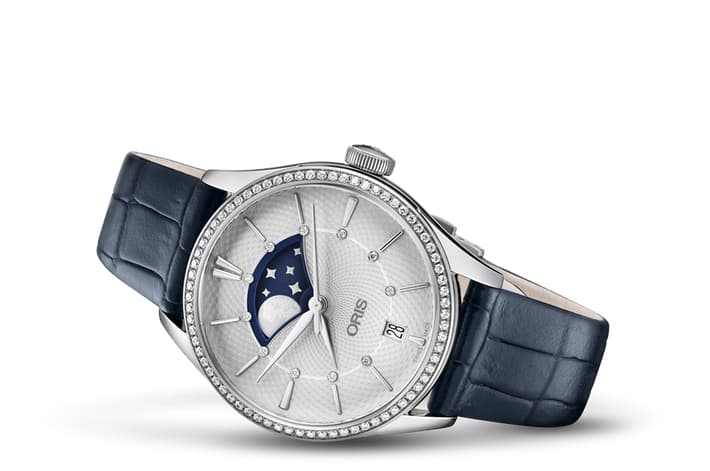 Image of  Artelier Grande Lune, Date Diamonds